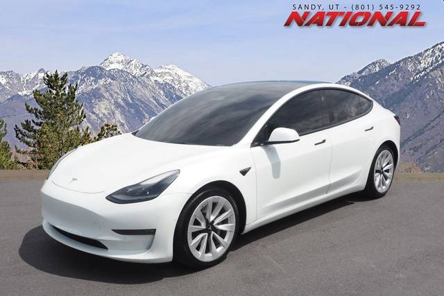 2022 Tesla Model 3 Long Range AWD photo