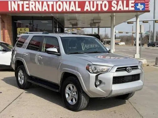 2023 Toyota 4Runner SR5 4WD photo