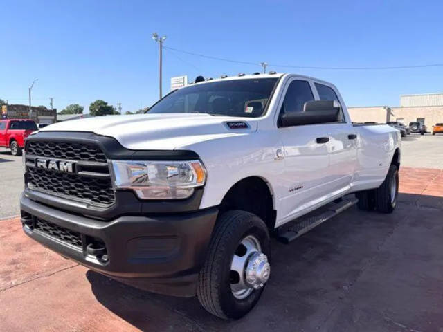 2022 Ram 3500 Tradesman 4WD photo