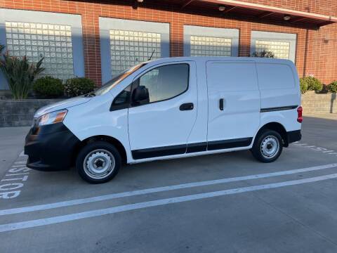 2018 Nissan NV200 S FWD photo