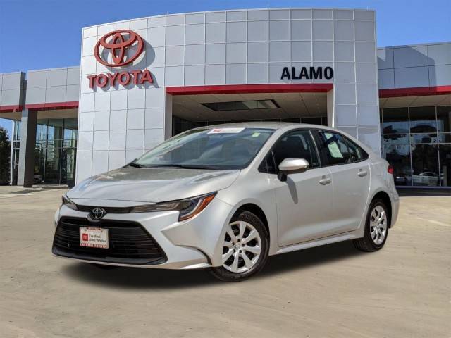 2023 Toyota Corolla LE FWD photo