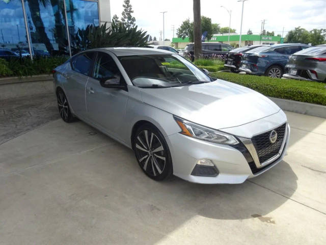 2021 Nissan Altima 2.5 SR FWD photo