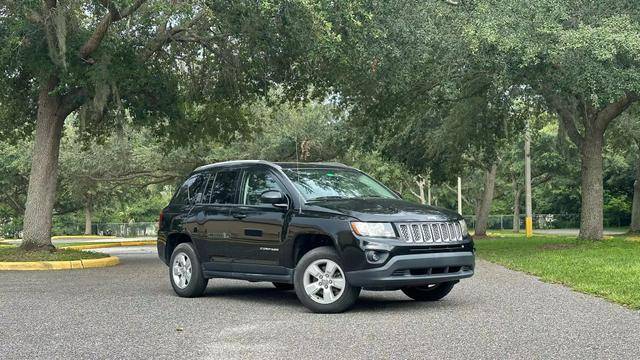 2016 Jeep Compass Latitude FWD photo