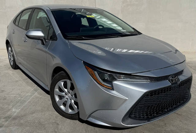 2021 Toyota Corolla LE FWD photo