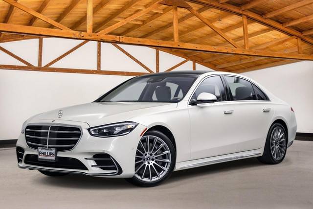 2022 Mercedes-Benz S-Class S 500 AWD photo