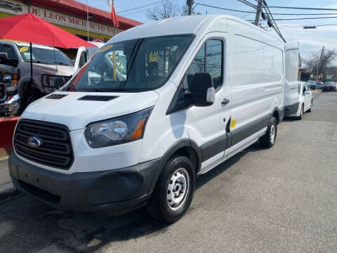 2018 Ford Transit Van RWD photo