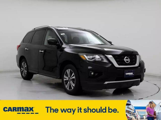 2019 Nissan Pathfinder SL FWD photo