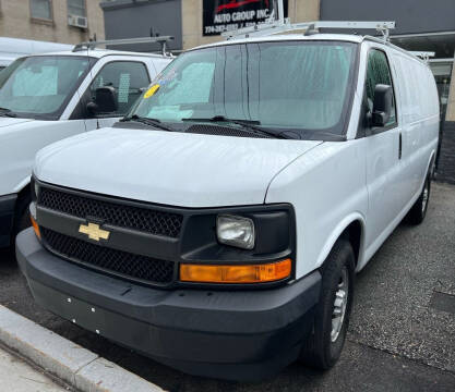 2017 Chevrolet Express Cargo  RWD photo