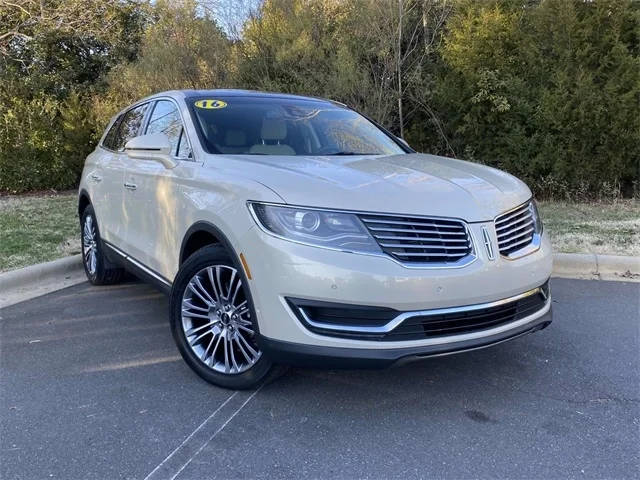 2016 Lincoln MKX Reserve FWD photo