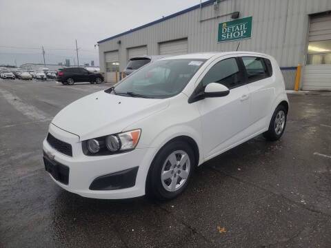 2015 Chevrolet Sonic LS FWD photo