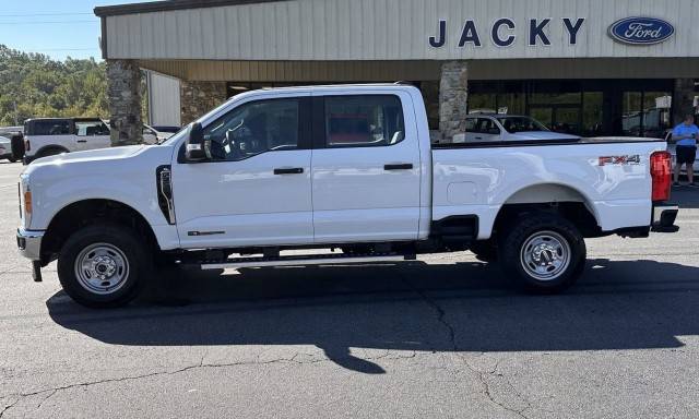 2023 Ford F-250 Super Duty XL 4WD photo