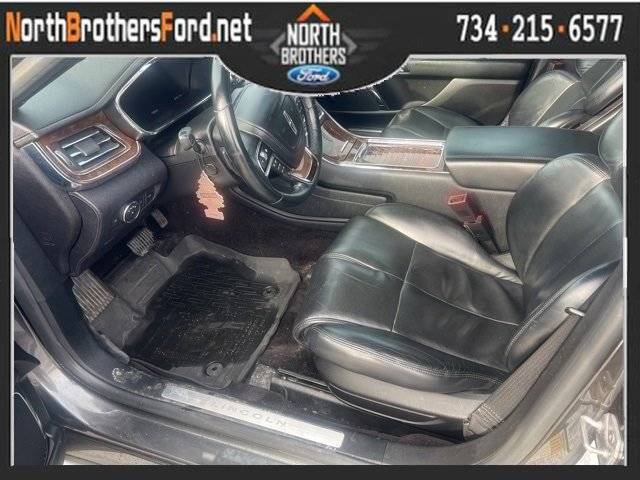 2017 Lincoln Continental Select AWD photo