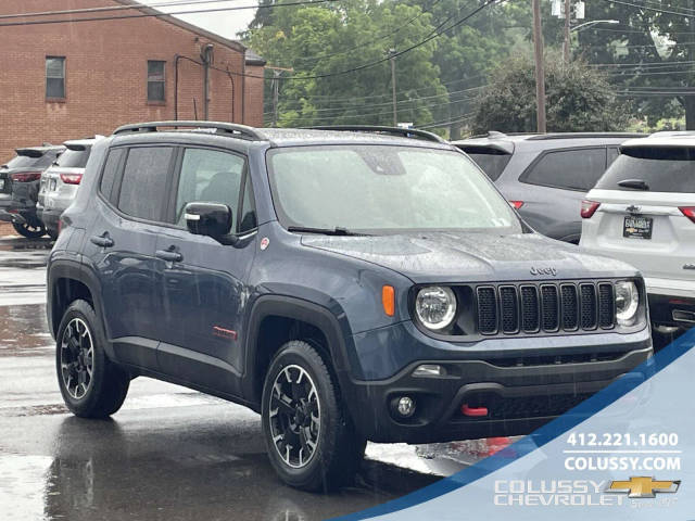 2023 Jeep Renegade Trailhawk 4WD photo