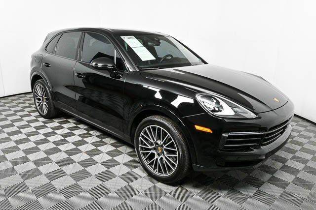 2023 Porsche Cayenne S Platinum Edition AWD photo