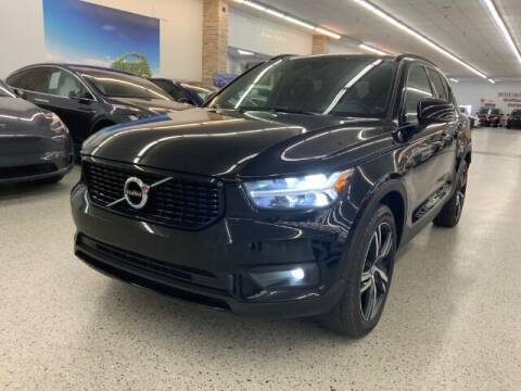 2020 Volvo XC40 R-Design AWD photo