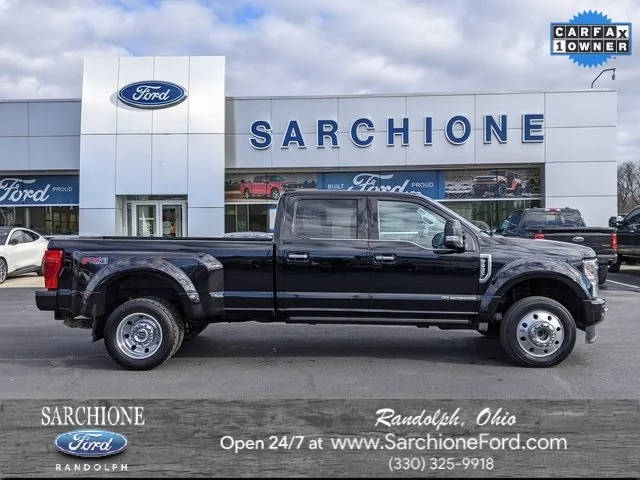 2022 Ford F-450 Super Duty Limited 4WD photo