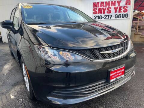 2018 Chrysler Pacifica Minivan Touring FWD photo