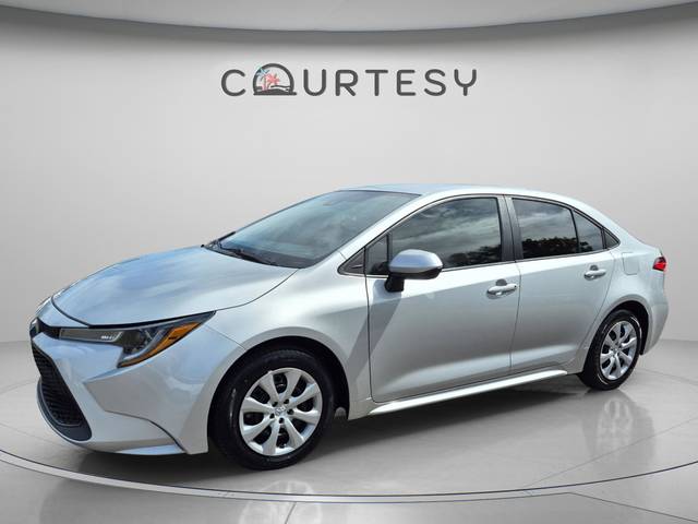 2021 Toyota Corolla LE FWD photo