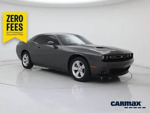 2023 Dodge Challenger SXT RWD photo