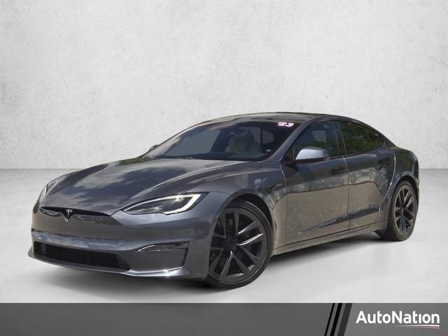 2023 Tesla Model S Standard Range AWD photo