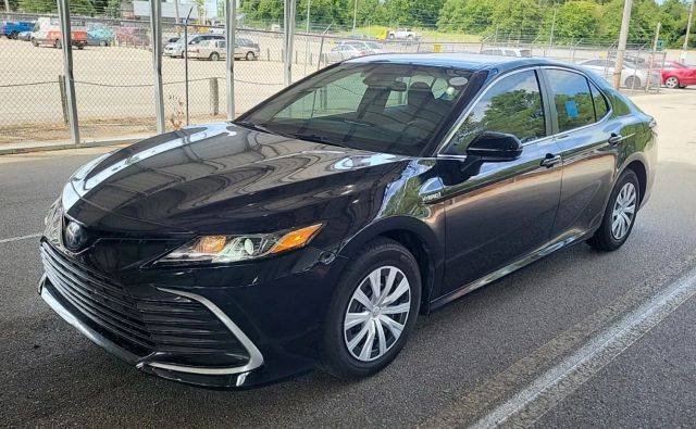2021 Toyota Camry Hybrid LE FWD photo