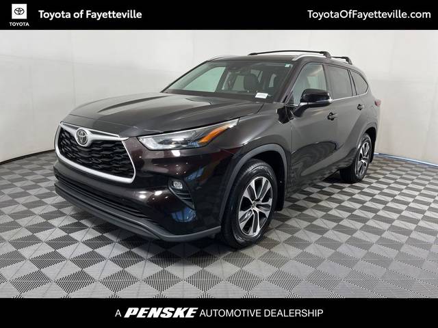 2022 Toyota Highlander XLE AWD photo