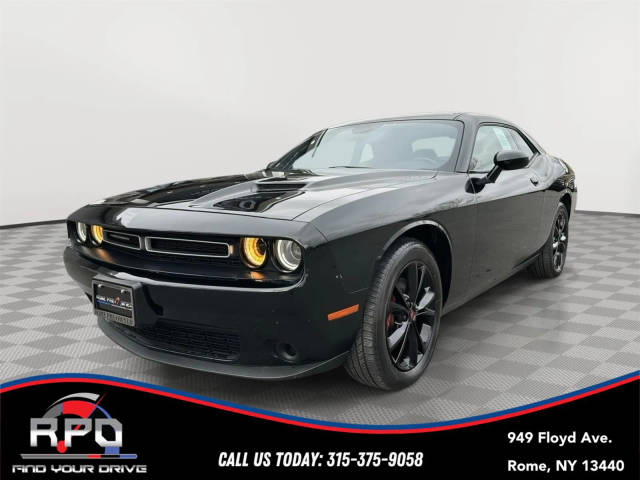 2021 Dodge Challenger SXT AWD photo