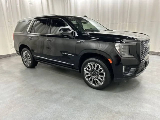 2023 GMC Yukon Denali Ultimate 4WD photo