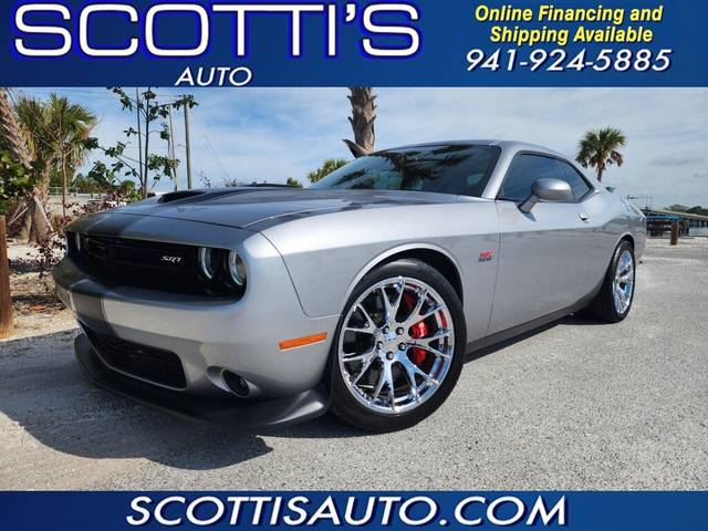 2015 Dodge Challenger SRT 392 RWD photo