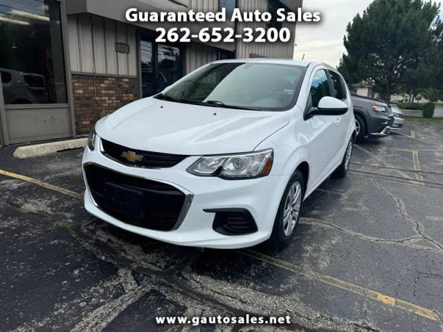 2019 Chevrolet Sonic LT FWD photo