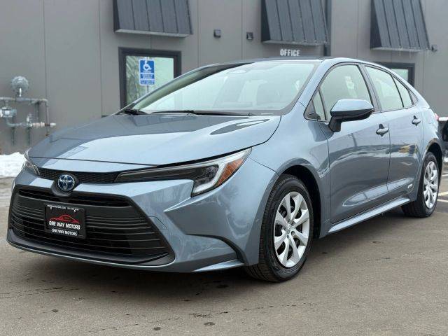 2023 Toyota Corolla Hybrid LE AWD photo