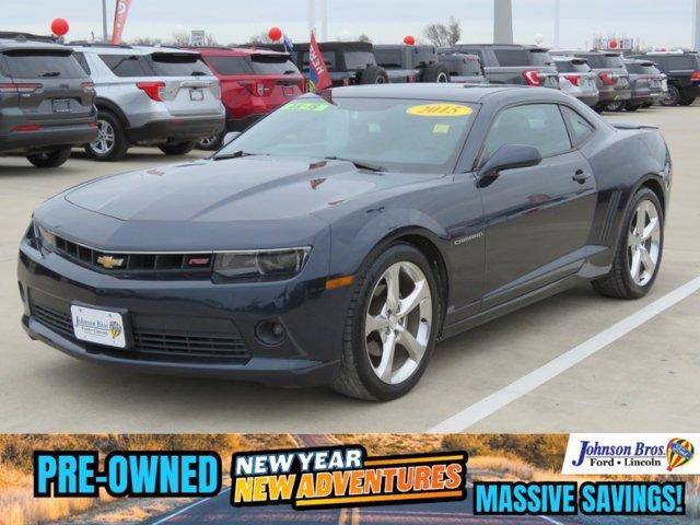 2015 Chevrolet Camaro LT RWD photo