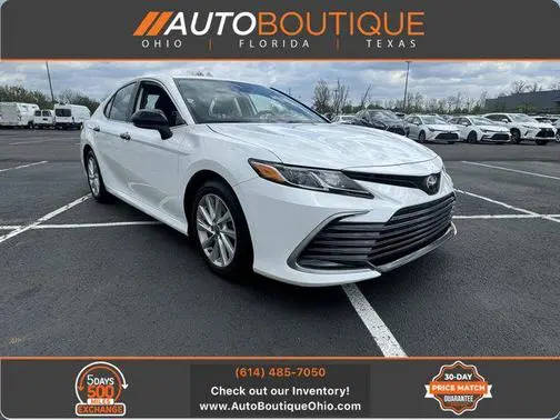 2023 Toyota Camry LE FWD photo