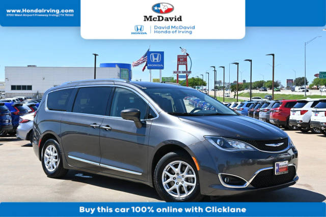 2020 Chrysler Pacifica Minivan Touring L FWD photo