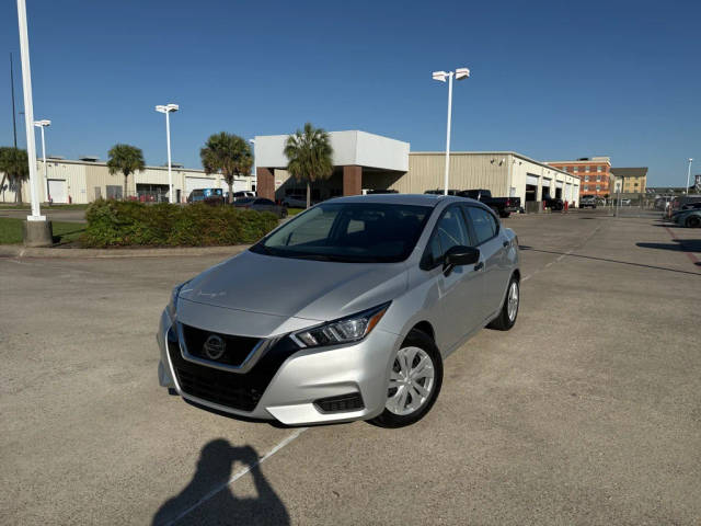 2022 Nissan Versa S FWD photo