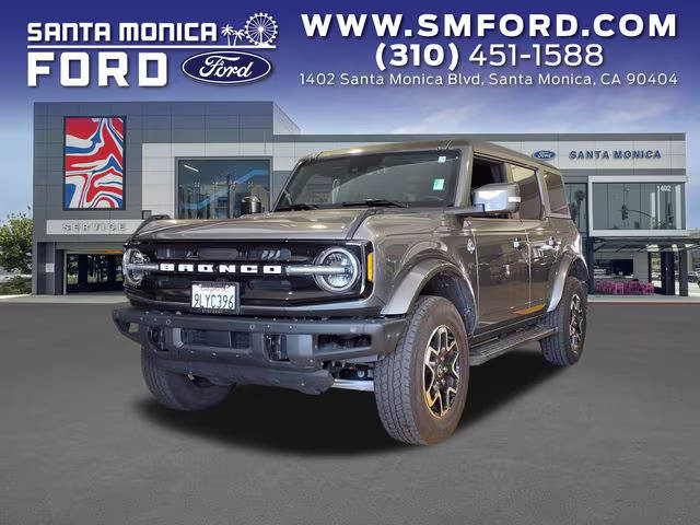 2023 Ford Bronco 4 Door Outer Banks 4WD photo