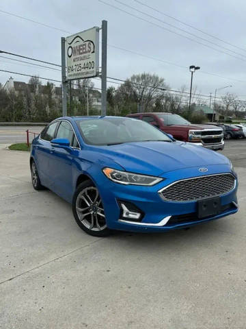 2020 Ford Titanium FWD photo
