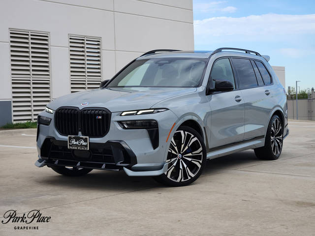 2023 BMW X7 M60i AWD photo