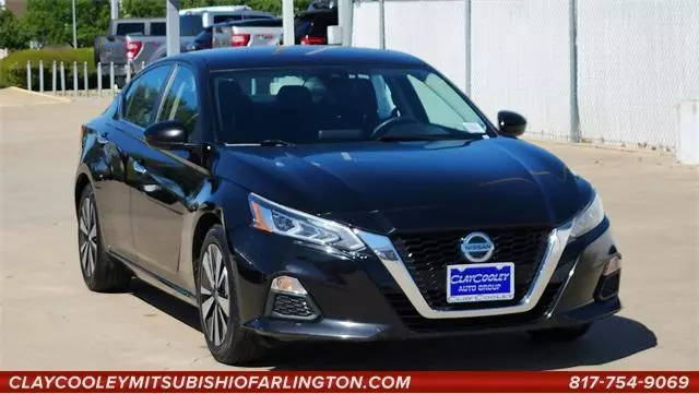 2021 Nissan Altima 2.5 SV FWD photo
