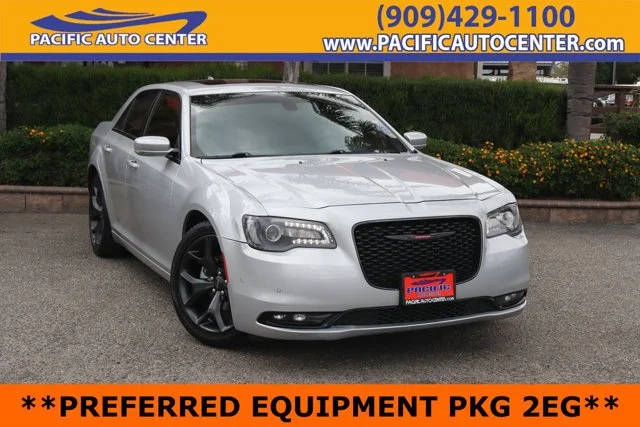 2023 Chrysler 300 300S RWD photo