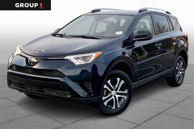 2018 Toyota RAV4 LE FWD photo