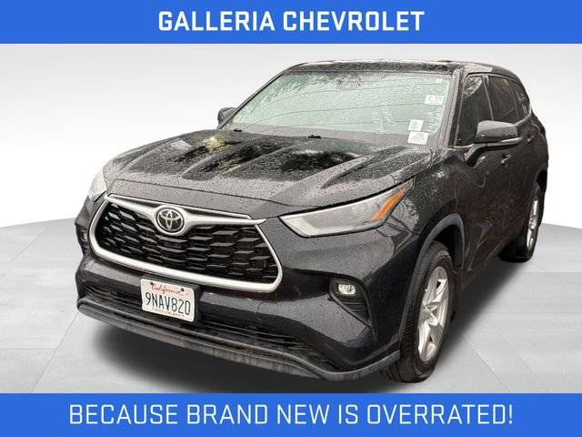 2022 Toyota Highlander LE AWD photo