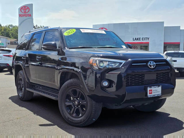 2022 Toyota 4Runner SR5 Premium 4WD photo