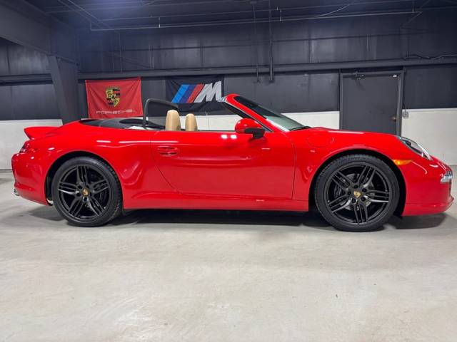 2015 Porsche 911 Carrera RWD photo