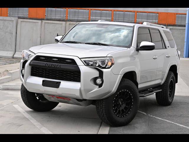 2015 Toyota 4Runner SR5 RWD photo