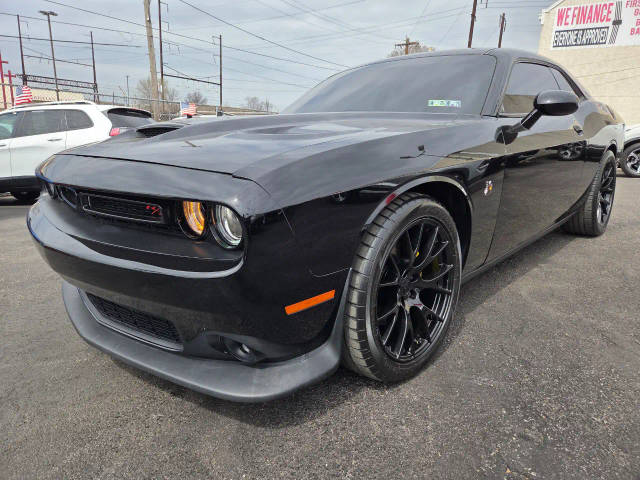 2015 Dodge Challenger R/T RWD photo