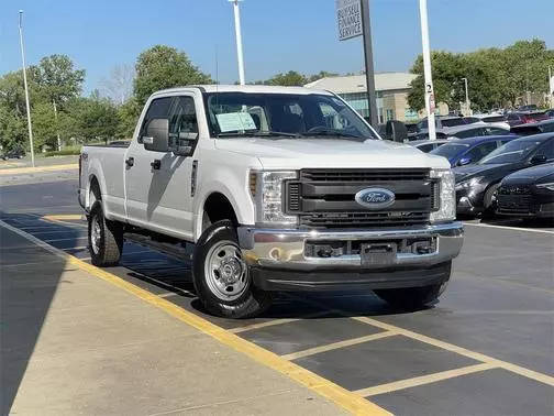 2019 Ford F-350 Super Duty XL 4WD photo