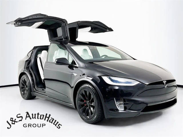 2016 Tesla Model X 70D AWD photo