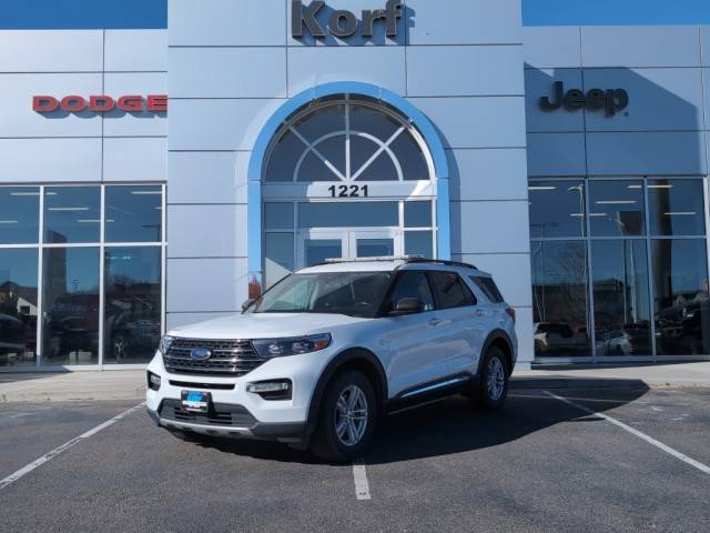 2023 Ford Explorer XLT 4WD photo