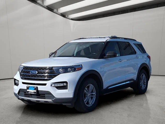 2023 Ford Explorer XLT 4WD photo